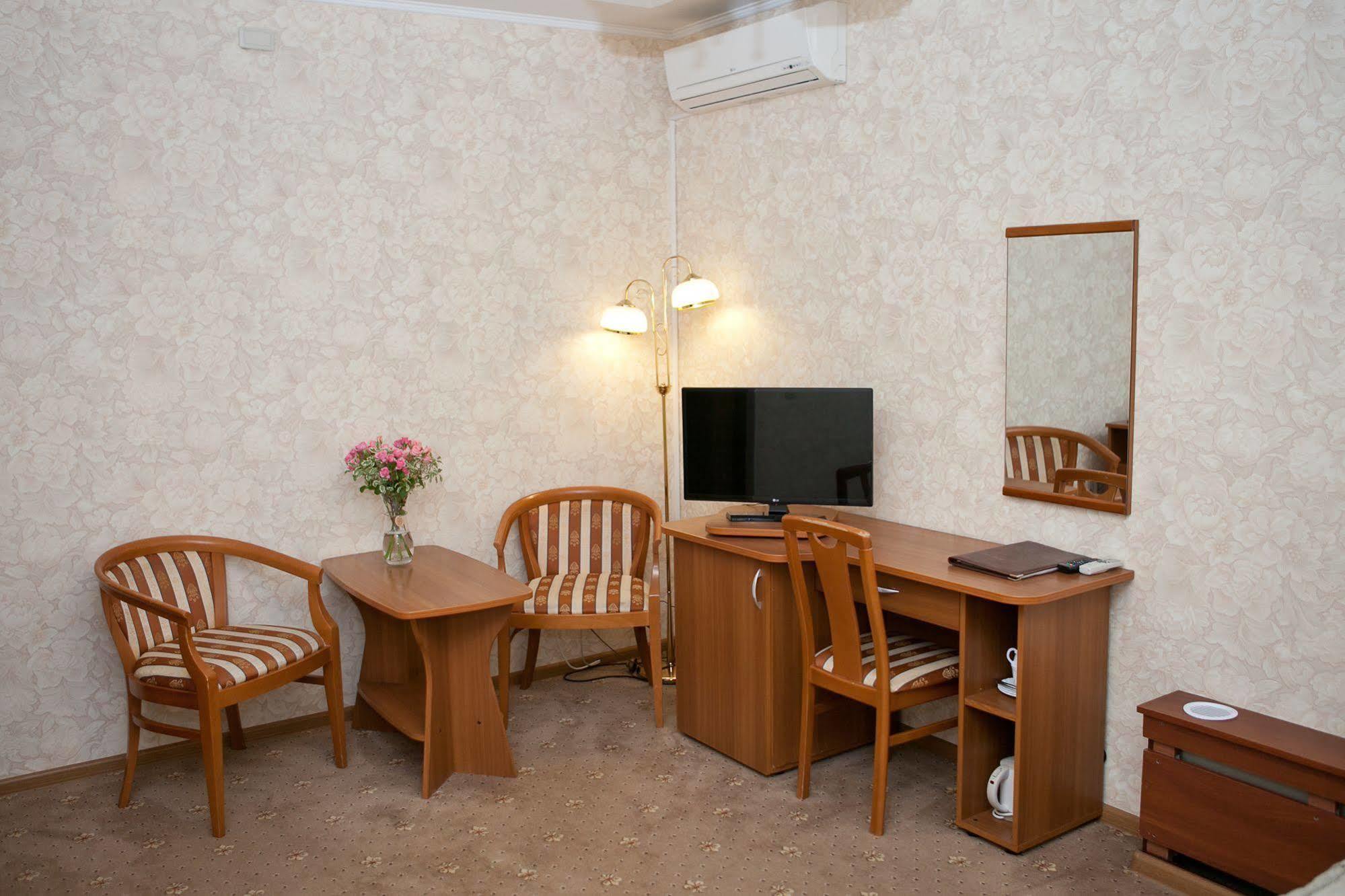 U Zolotykh Vorot Hotel Włodzimierz Zewnętrze zdjęcie